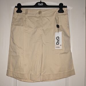 19. NWT DOLCE & GABBANA D&G SHORTS SIZE 40 (28 INCH WAIST)